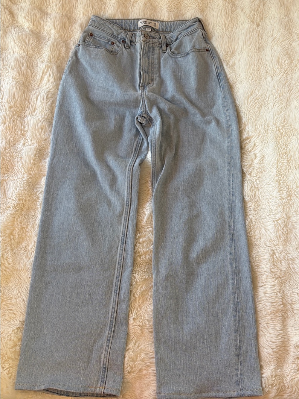 Abercrombie Light Wash Curve Love Wide-Leg Jeans - Picture 3 of 4